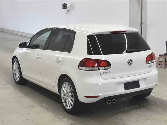 VOLKSWAGEN GOLF 2012