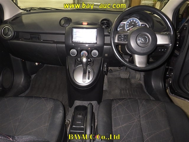 MAZDA DEMIO 2013
