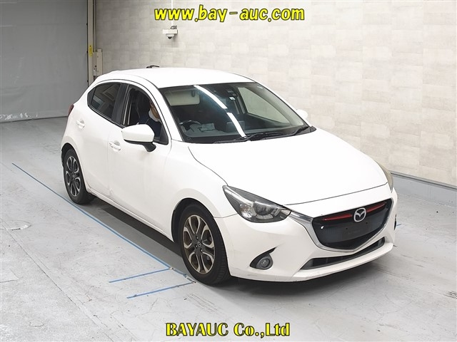 MAZDA DEMIO 2015