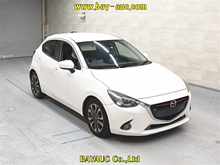 MAZDA DEMIO 2015