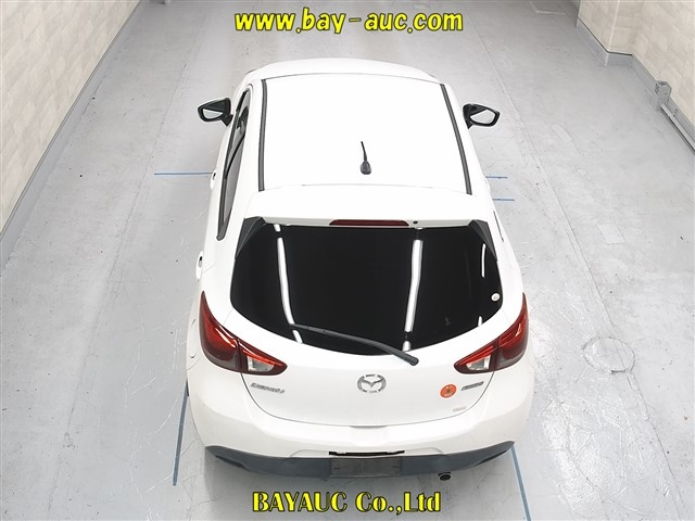 MAZDA DEMIO 2015