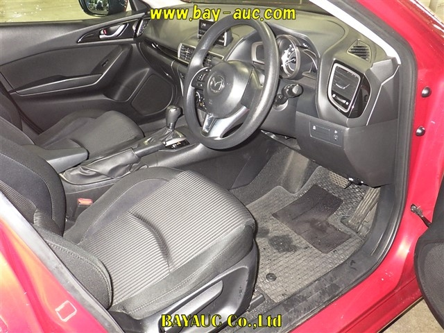 MAZDA AXELA 2016