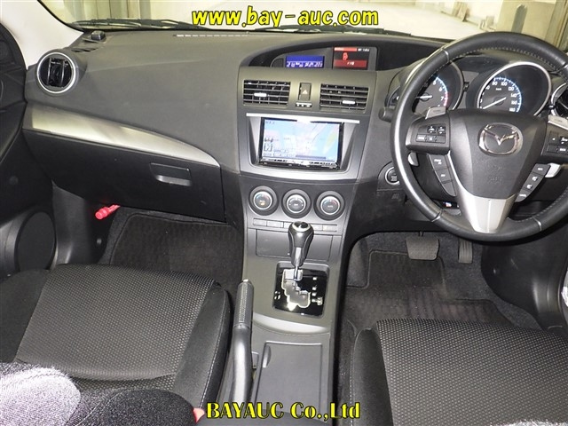MAZDA AXELA 2012