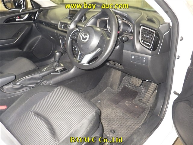 MAZDA AXELA 2016