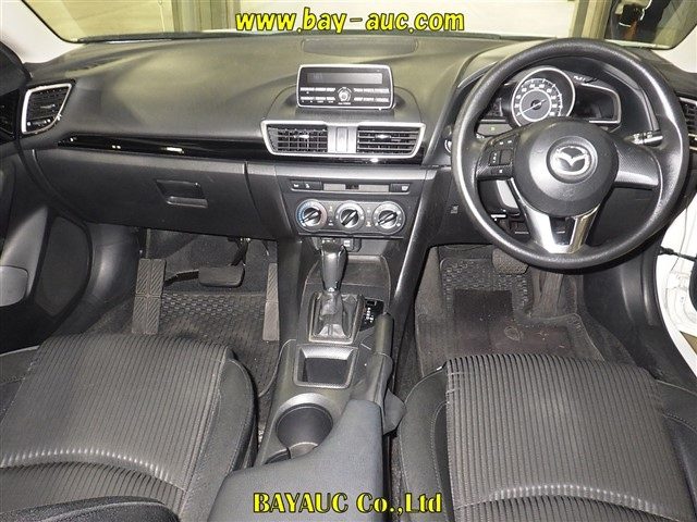 MAZDA AXELA 2016