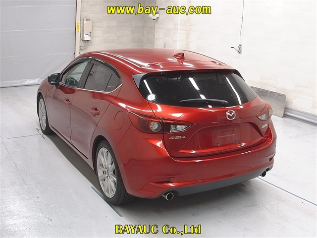 MAZDA AXELA 2017