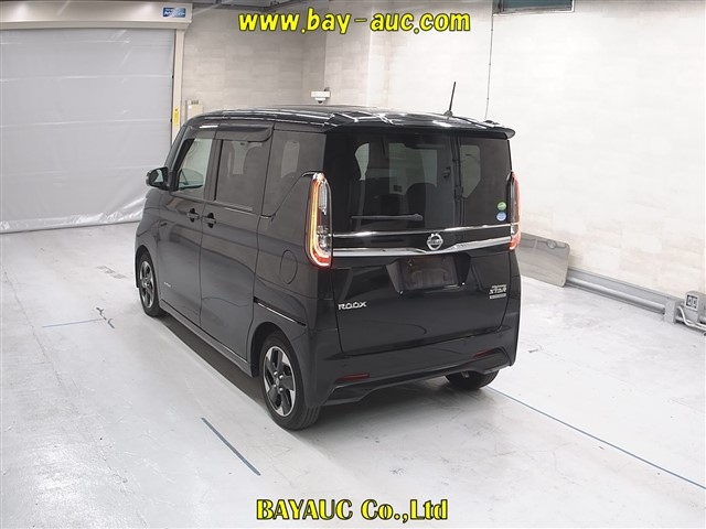 NISSAN ROOX 2020