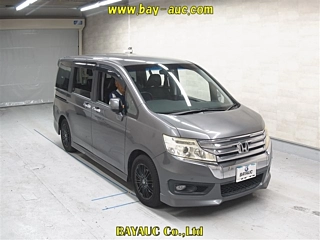 HONDA STEP WAGON 2012