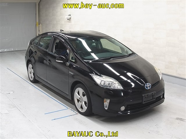 TOYOTA PRIUS 2015