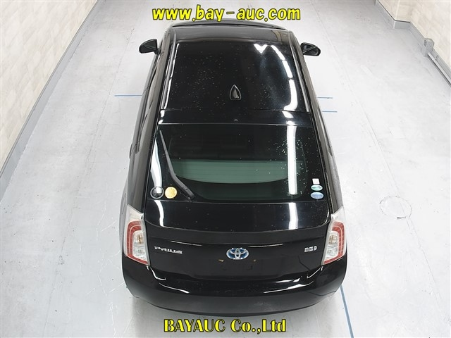 TOYOTA PRIUS 2015