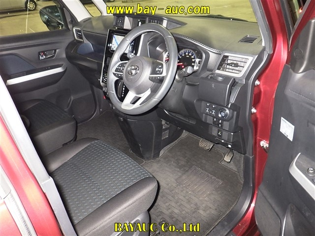 TOYOTA ROOMY 2020