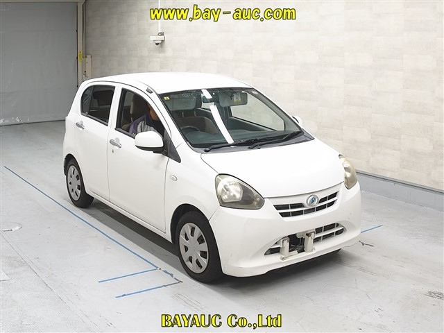 DAIHATSU MIRA E S 2012