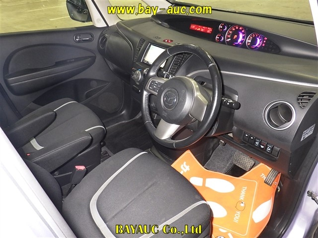 MAZDA BIANTE 2010
