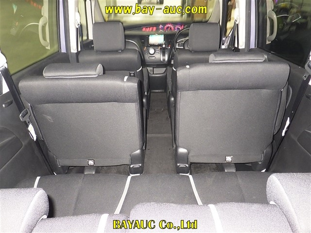 MAZDA BIANTE 2010