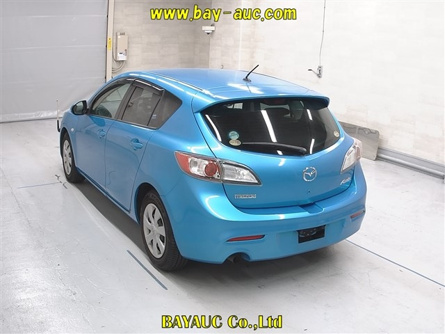 MAZDA AXELA 2011