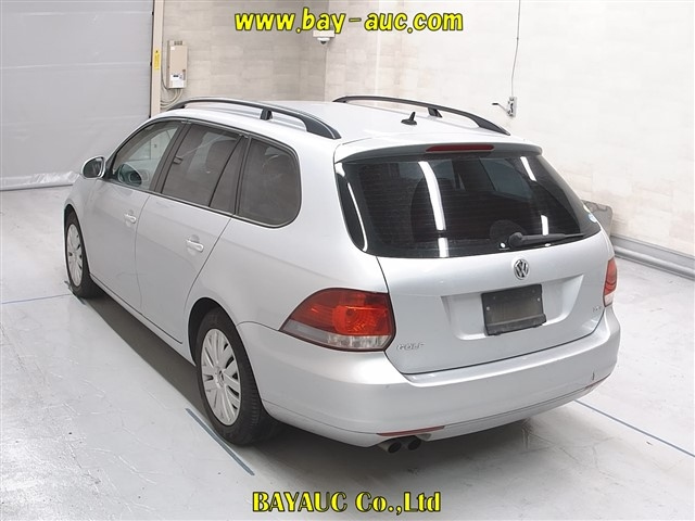 VOLKSWAGEN GOLF VARIANT 2010