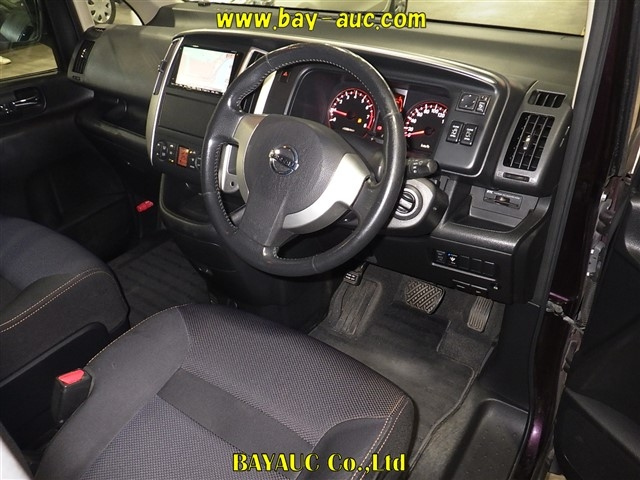 NISSAN SERENA 2009