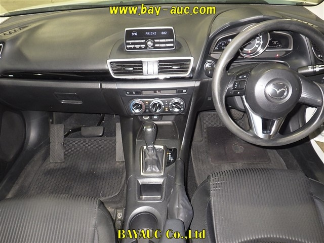 MAZDA AXELA 2016