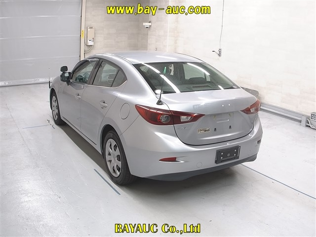 MAZDA AXELA 2016