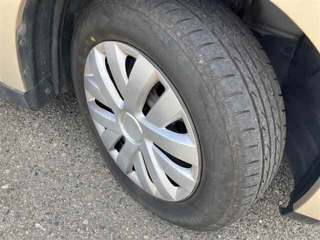NISSAN TIIDA 2012