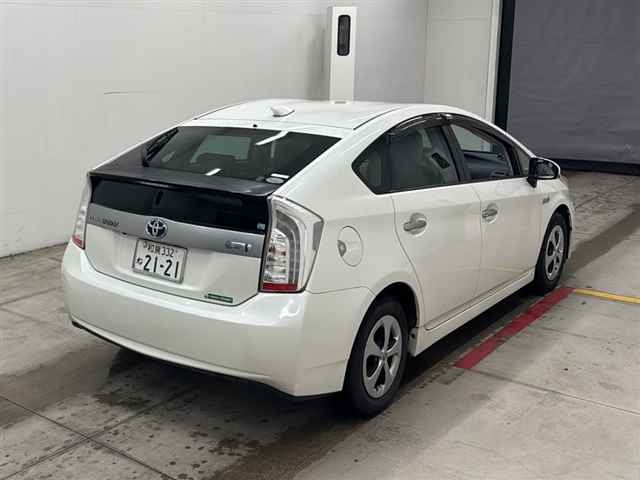 TOYOTA PRIUS PHV 2012