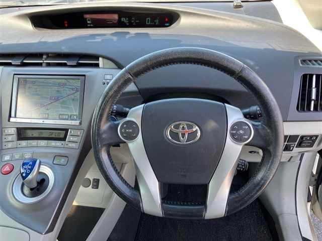 TOYOTA PRIUS PHV 2012