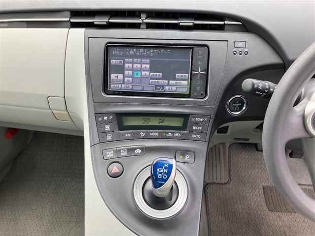 TOYOTA PRIUS 2010