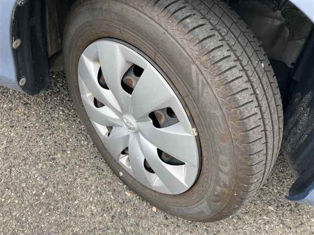 TOYOTA VITZ 2013