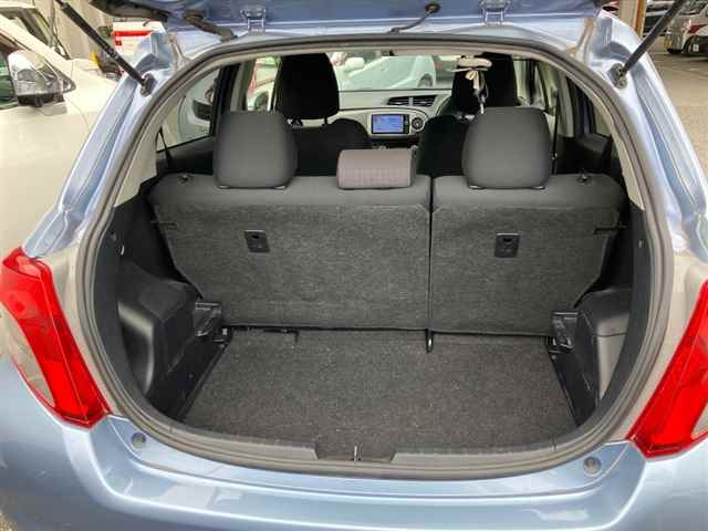TOYOTA VITZ 2013