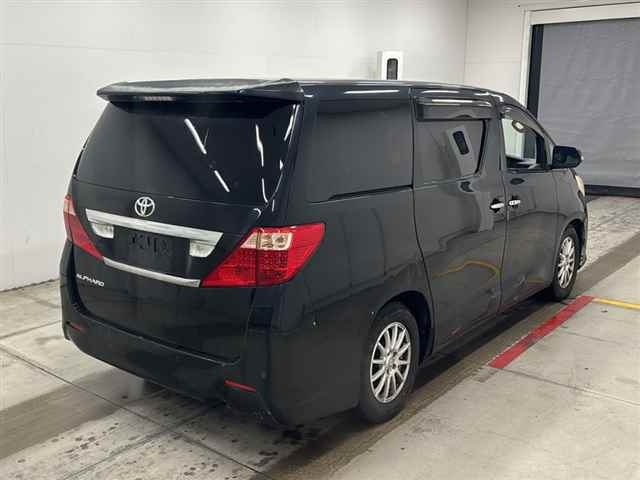 TOYOTA ALPHARD 2010