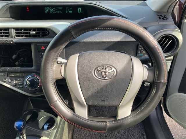 TOYOTA AQUA 2012
