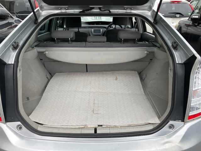 TOYOTA PRIUS 2010