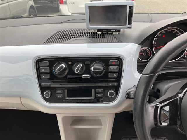 VOLKSWAGEN UP 2013