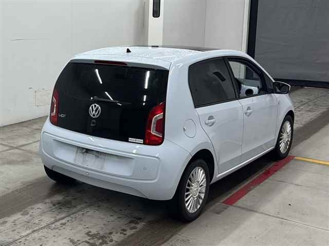 VOLKSWAGEN UP 2013
