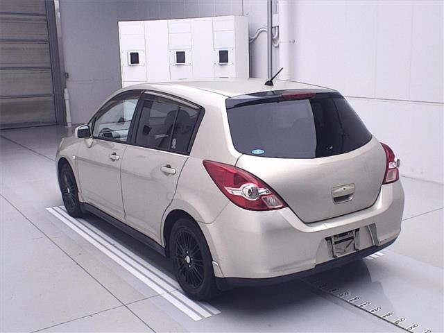 NISSAN TIIDA 2008