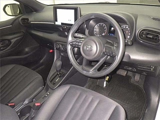 TOYOTA YARIS 2024