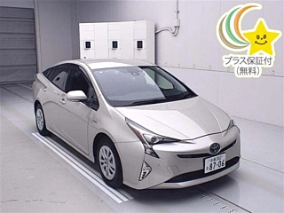 TOYOTA PRIUS 2018