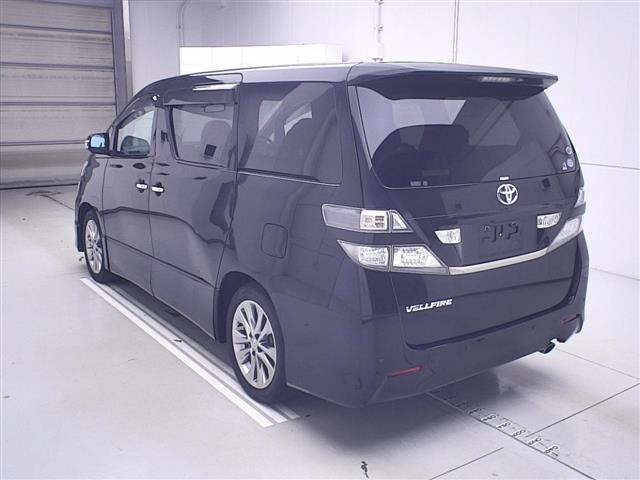 TOYOTA VELLFIRE 2010
