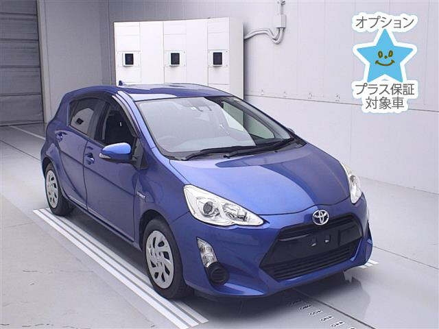 TOYOTA AQUA 2015