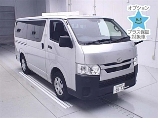 TOYOTA HIACE VAN 2022