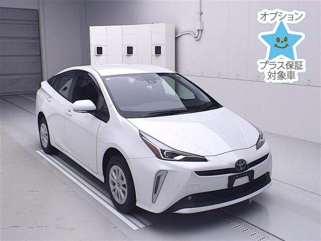 TOYOTA PRIUS 2021