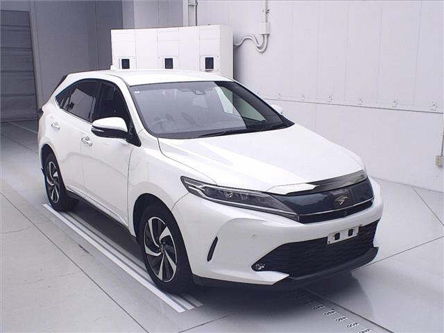 TOYOTA HARRIER 2017