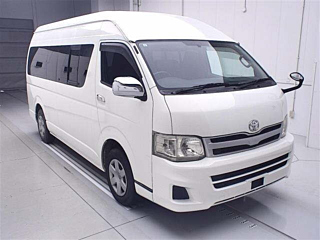 TOYOTA HIACE VAN 2010