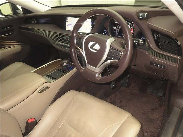 LEXUS LS 2018