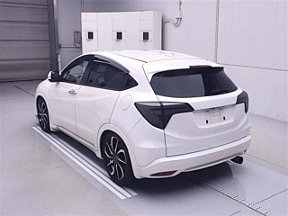 HONDA VEZEL 2016