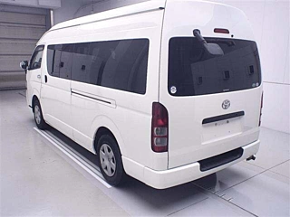 TOYOTA HIACE VAN 2010