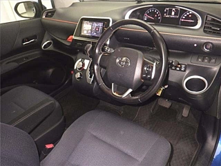 TOYOTA SIENTA 2016