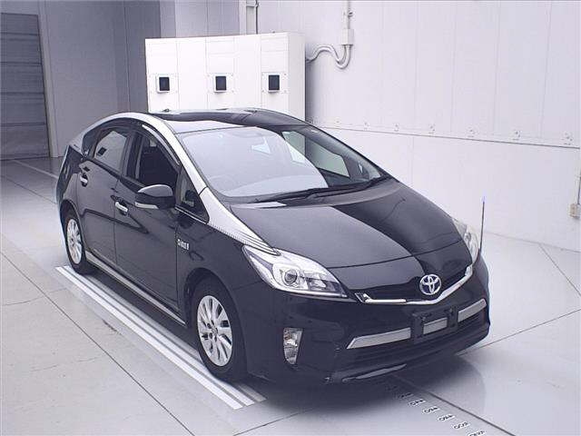 TOYOTA PRIUS PHV 2014