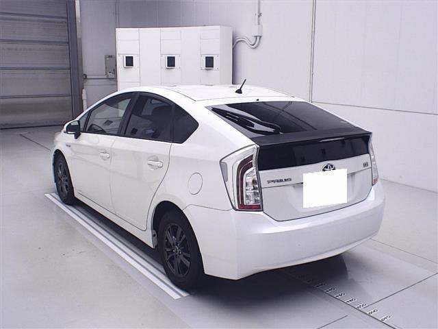TOYOTA PRIUS 2012