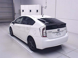TOYOTA PRIUS 2012